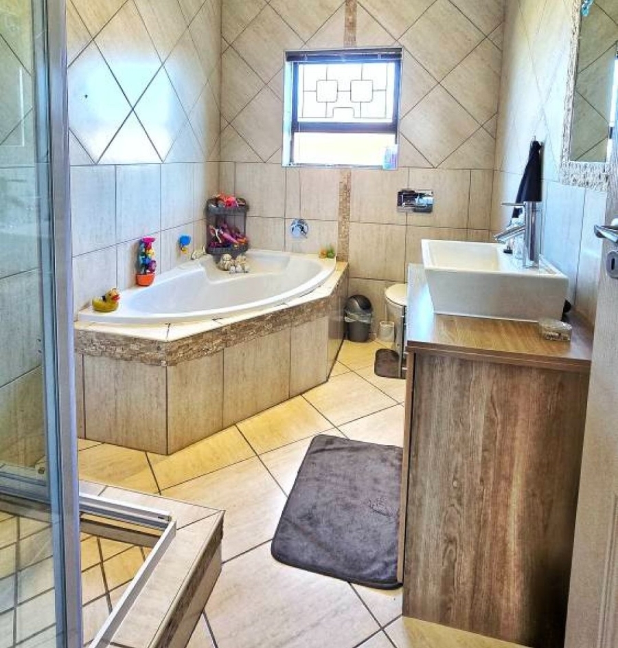 3 Bedroom Property for Sale in Morningside Eastern Cape
